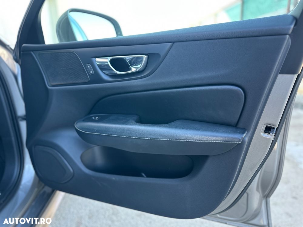 Volvo V60 T5 Geartronic Momentum - 29