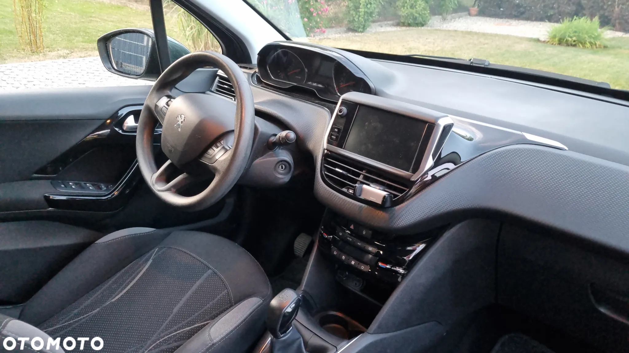 Peugeot 208 1.2 PureTech Active - 5