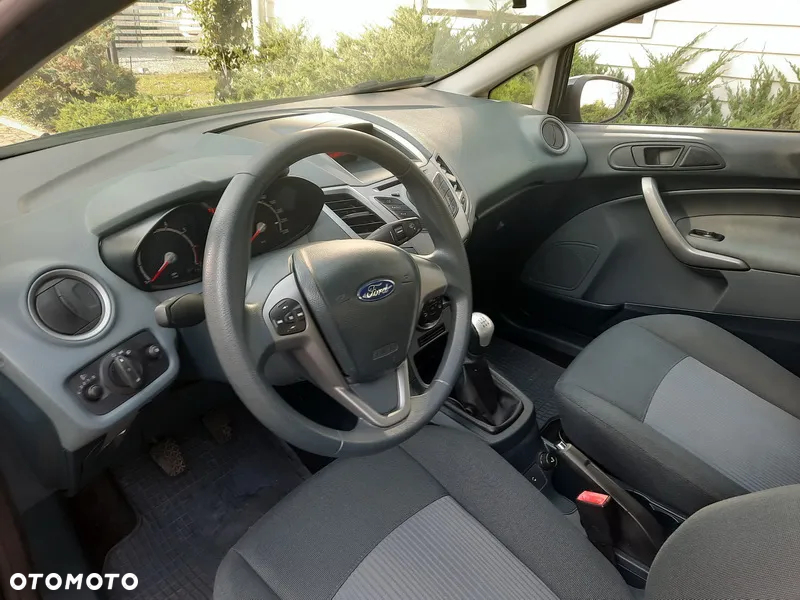 Ford Fiesta 1.25 Ambiente - 6