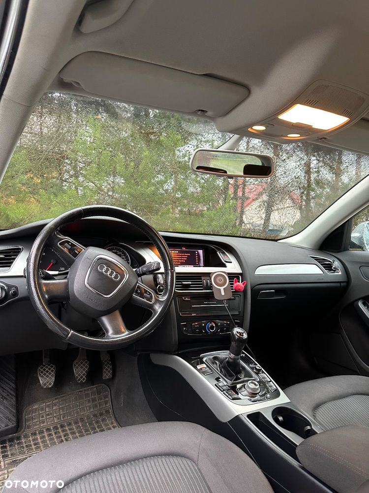 Audi A4 Avant 2.0 TDI - 18