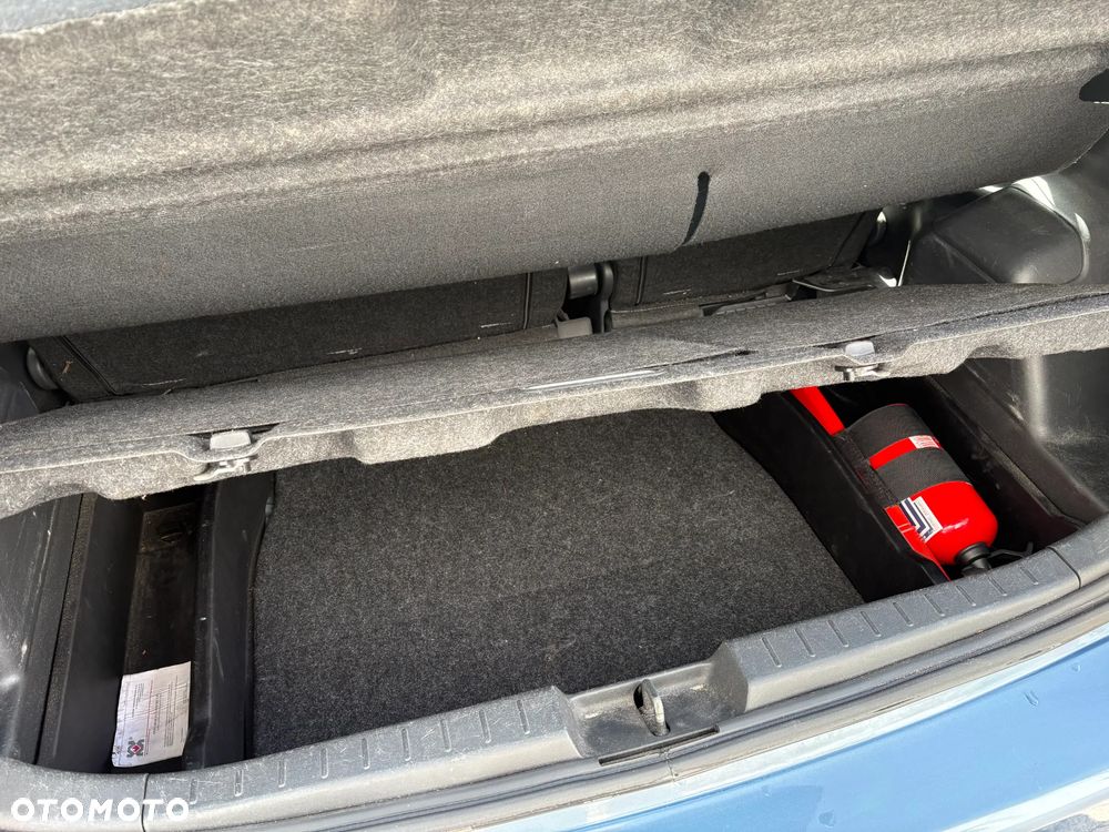 Toyota Yaris 1.3 Luna Premium - 9