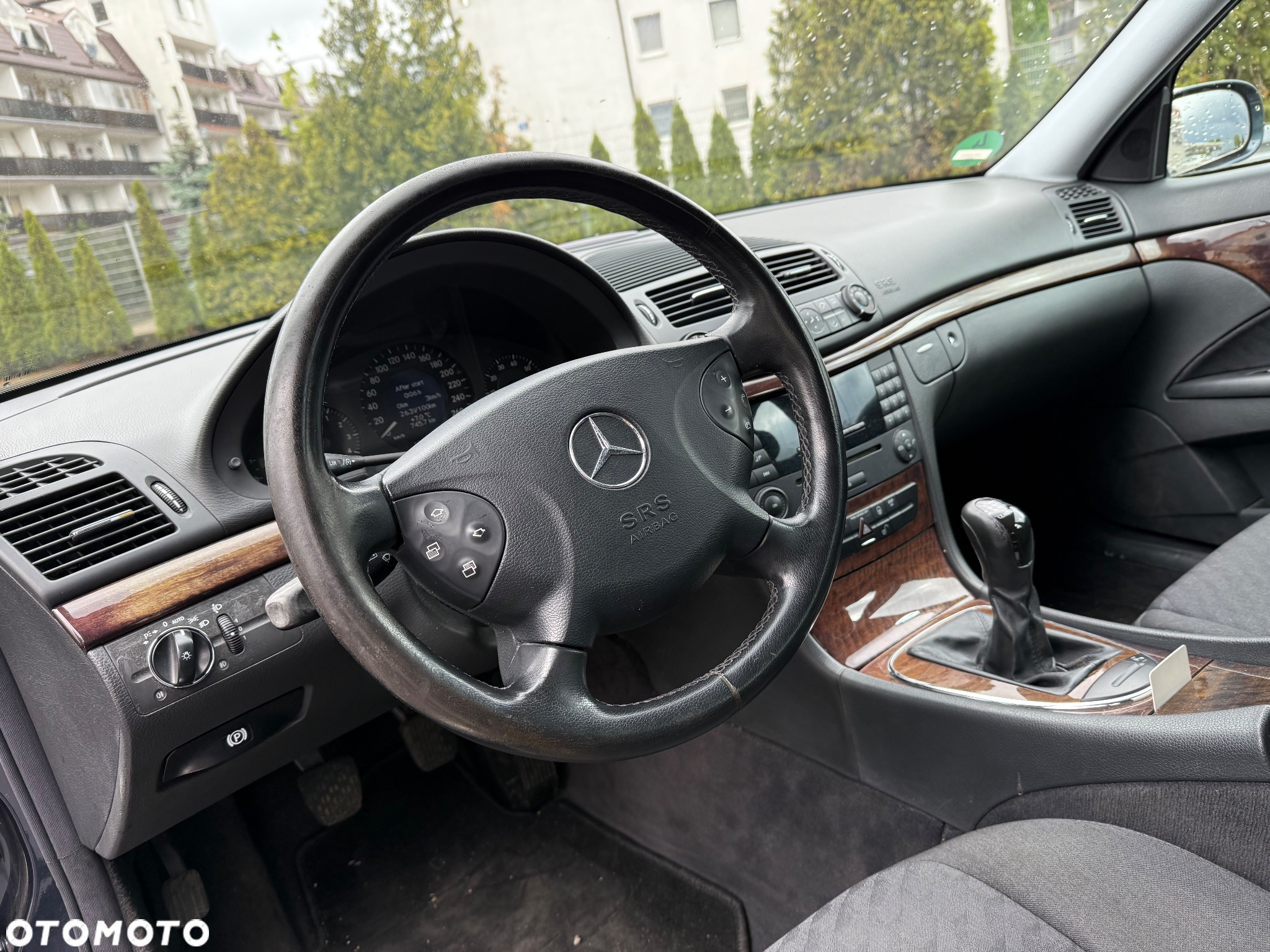 Mercedes-Benz Klasa E 200 Kompressor T Elegance - 37