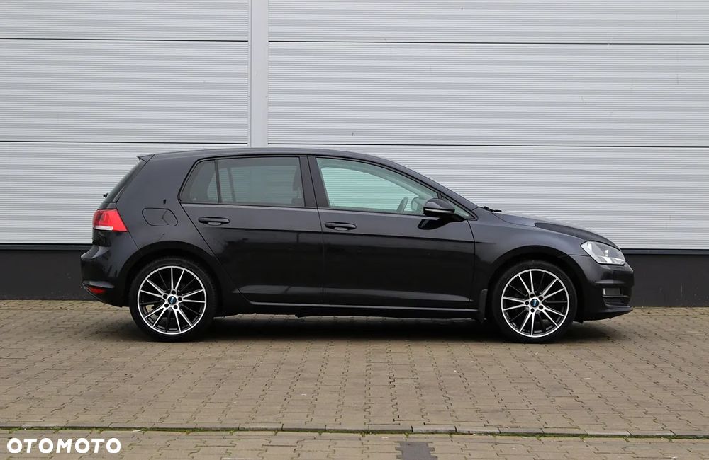 Volkswagen Golf - 14