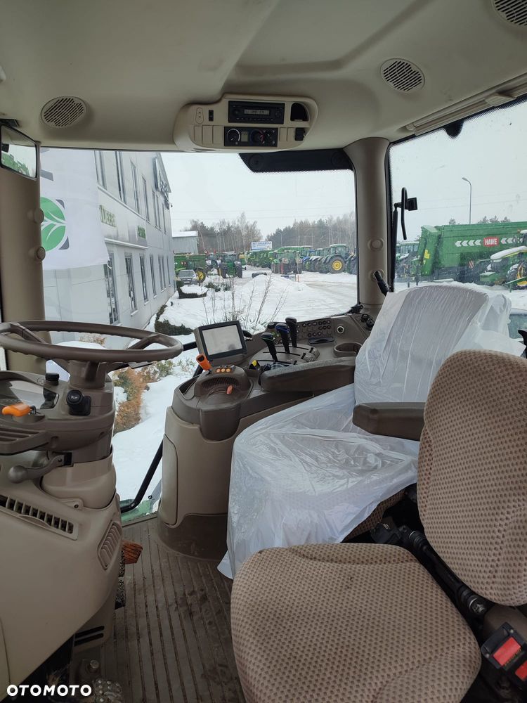 John Deere 6210R - 8