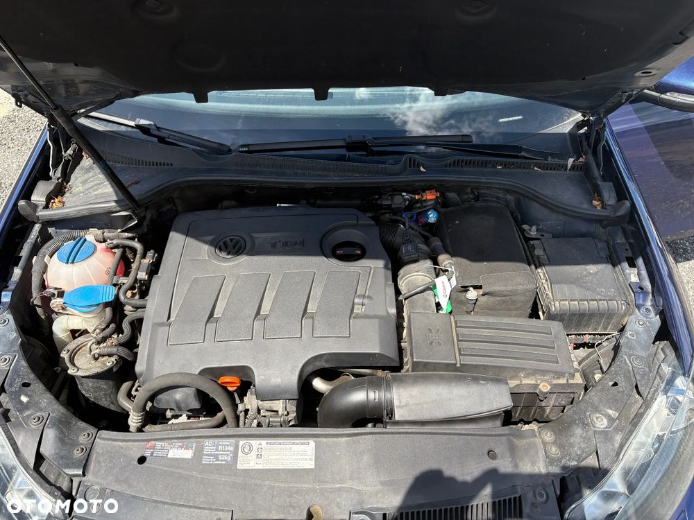 Volkswagen Golf 1.6 TDI DPF DSG Comfortline - 8