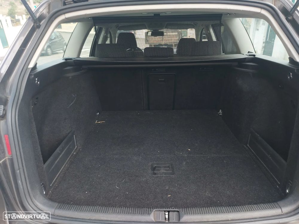 VW Passat Variant 2.0 TDi Confortline - 2