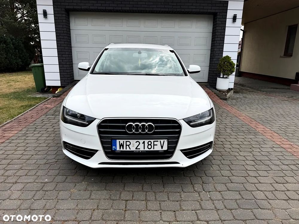 Audi A4 Avant - 4