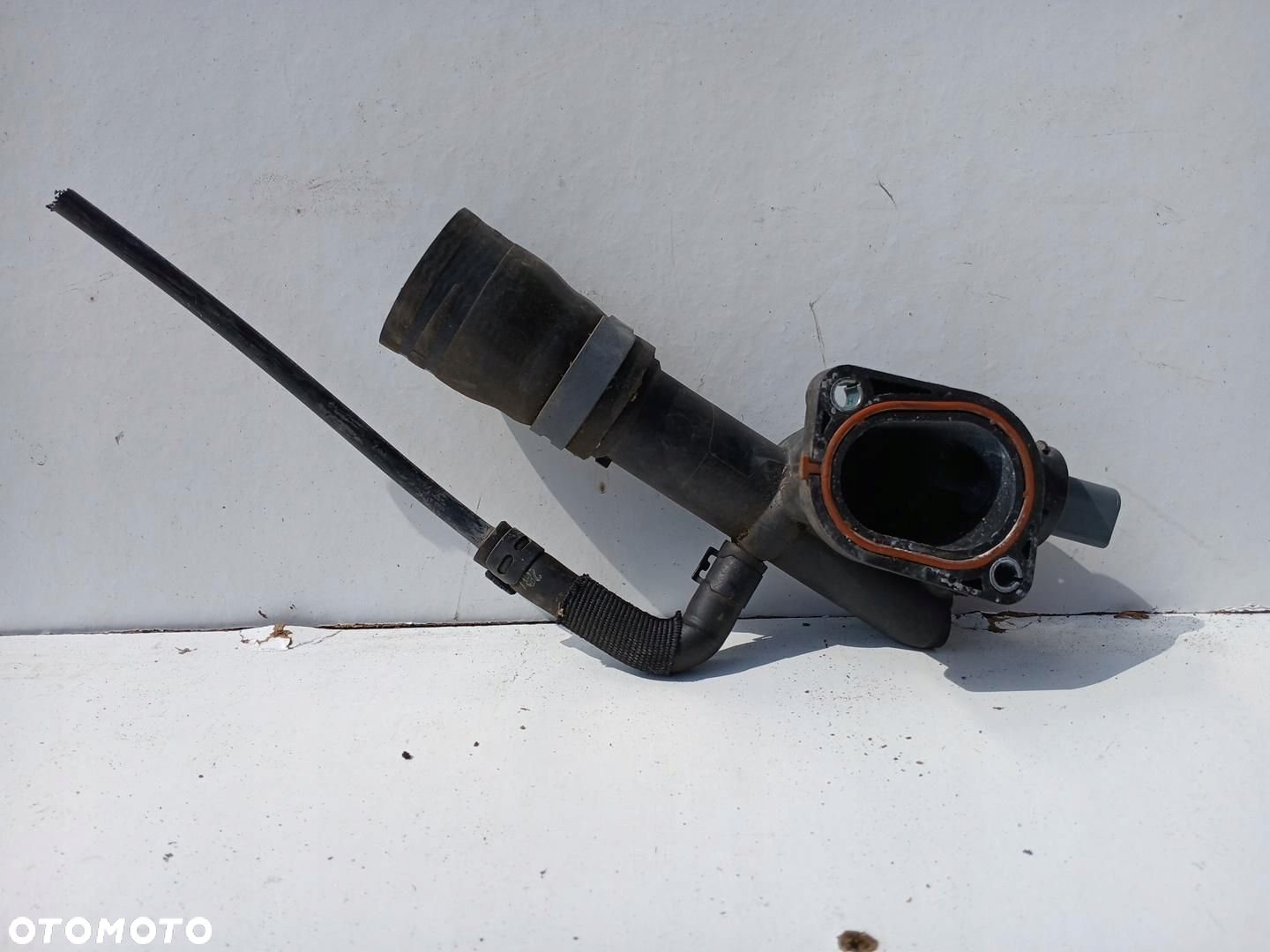 OBUDOWA TERMOSTATU KRÓCIEC WODY AUDI A4 B8 2.0 TDI CAGA 03L121132A - 2