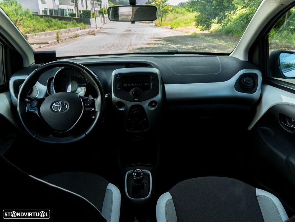 Toyota Aygo - 15