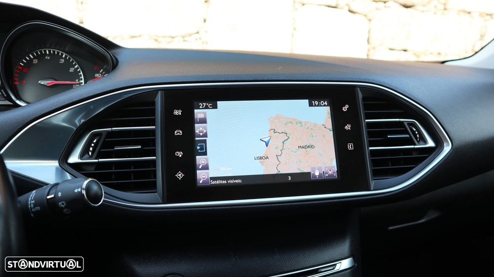 Peugeot 308 1.2 PureTech Allure EAT6 - 27
