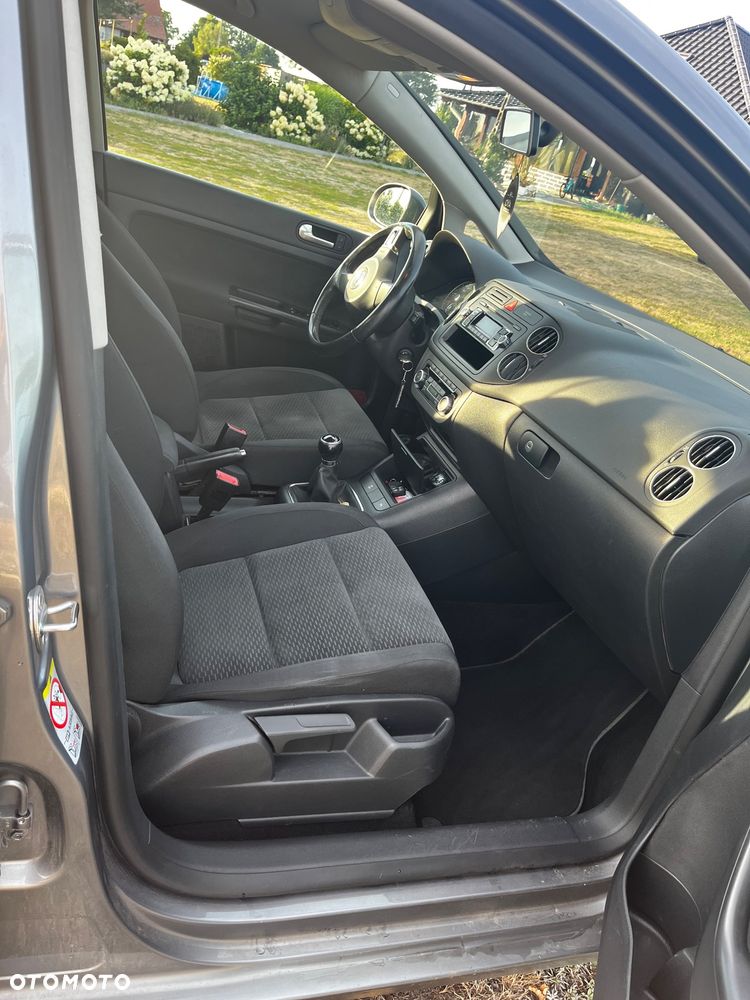 Volkswagen Golf Plus - 14