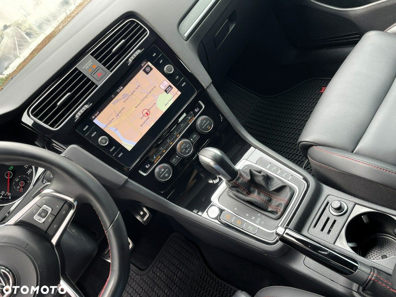 Volkswagen Golf GTI 2.0 TSI OPF DSG Performance - 19