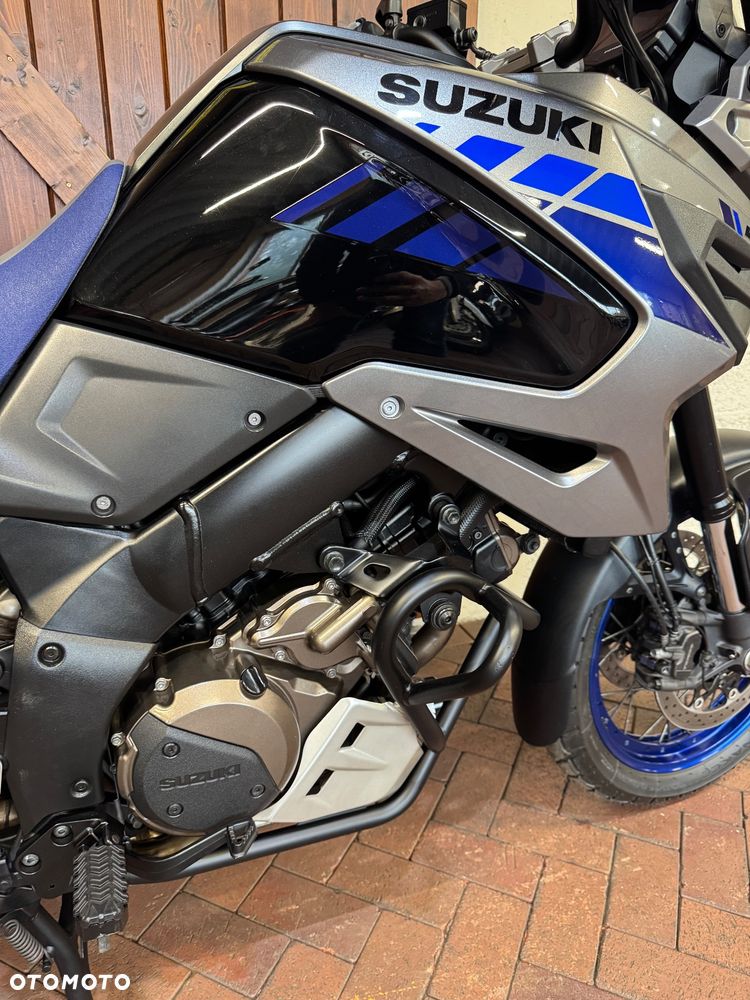 Suzuki DL - 15