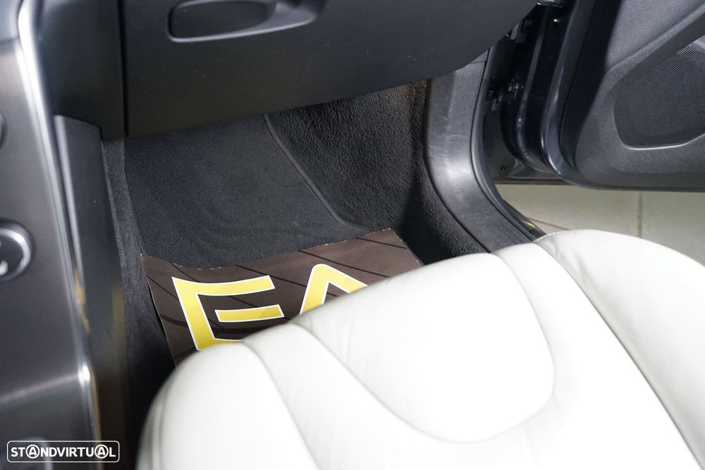 Volvo V40 1.6 D2 Summum - 37