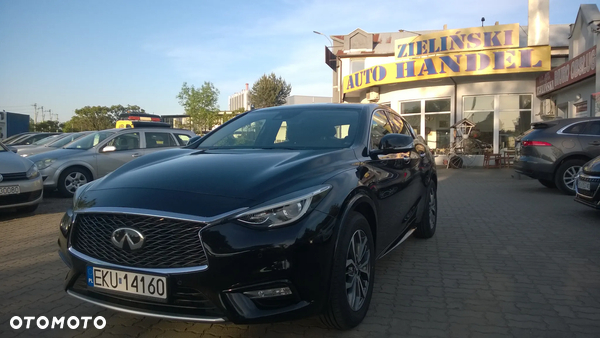 Infiniti Q30 1.6t Business Executive