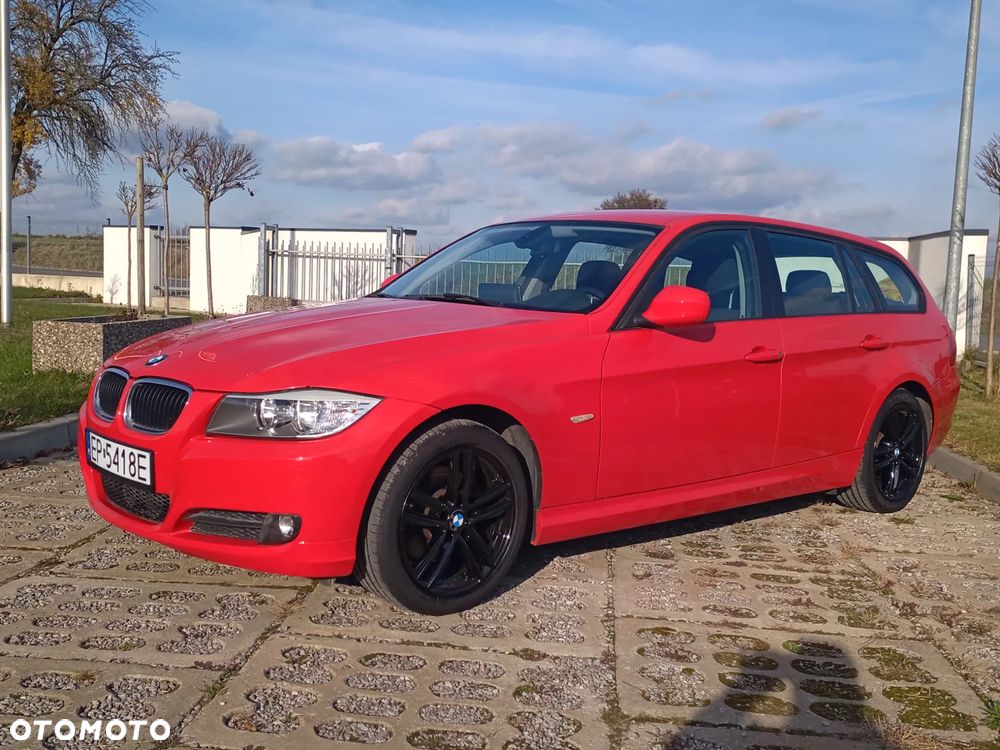 BMW Seria 3 318d Touring - 2