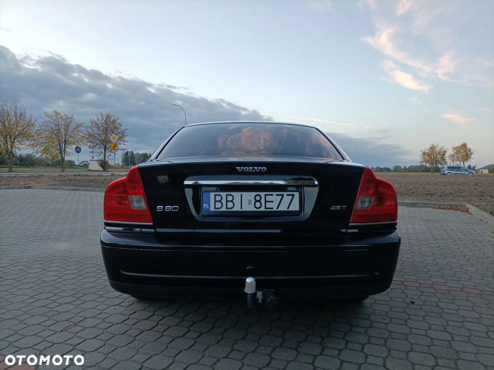 Volvo S80 2.5 T AWD Black Edition - 4