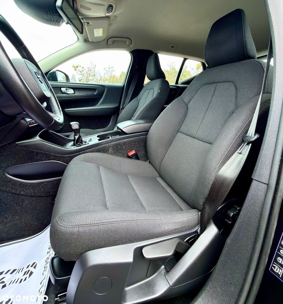 Volvo XC 40 D3 Momentum - 23