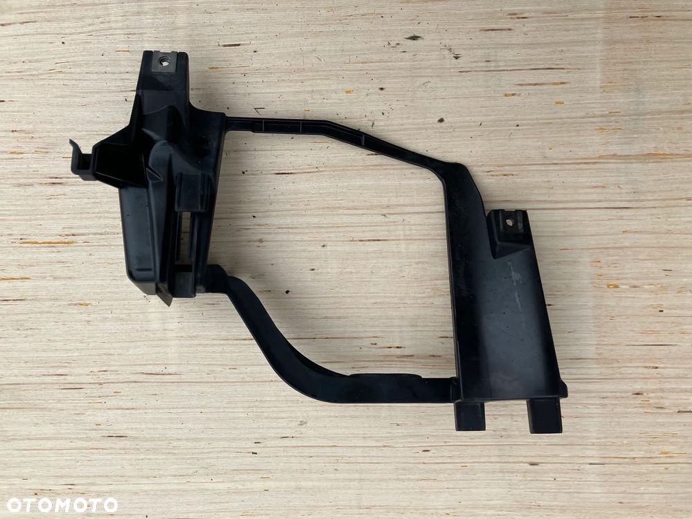 ŚLIZG LAMPY BMW E60 PRZÓD E61 MOCOWANIE 158738 RE - 2
