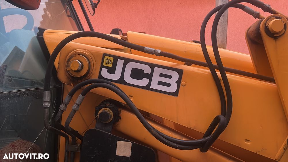 JCB 3cx - 12