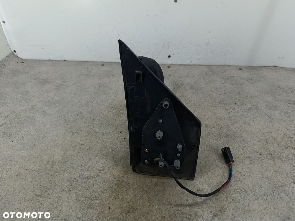LUSTERKO LEWE FORD TOURNEO CONNECT I FL - 3
