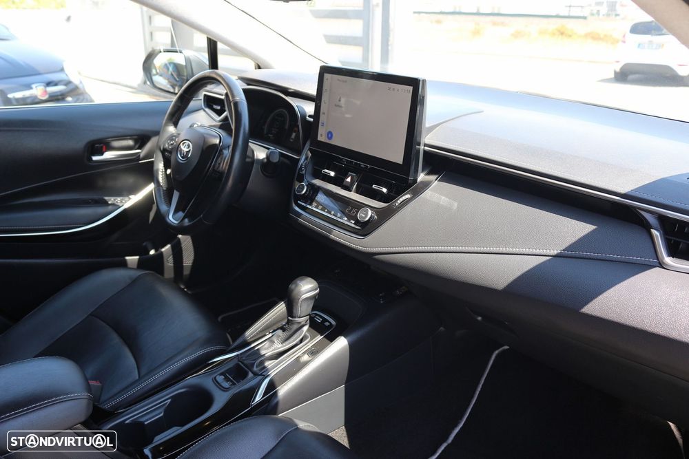 Toyota Corolla SD 1.8 Hybrid Luxury - 47