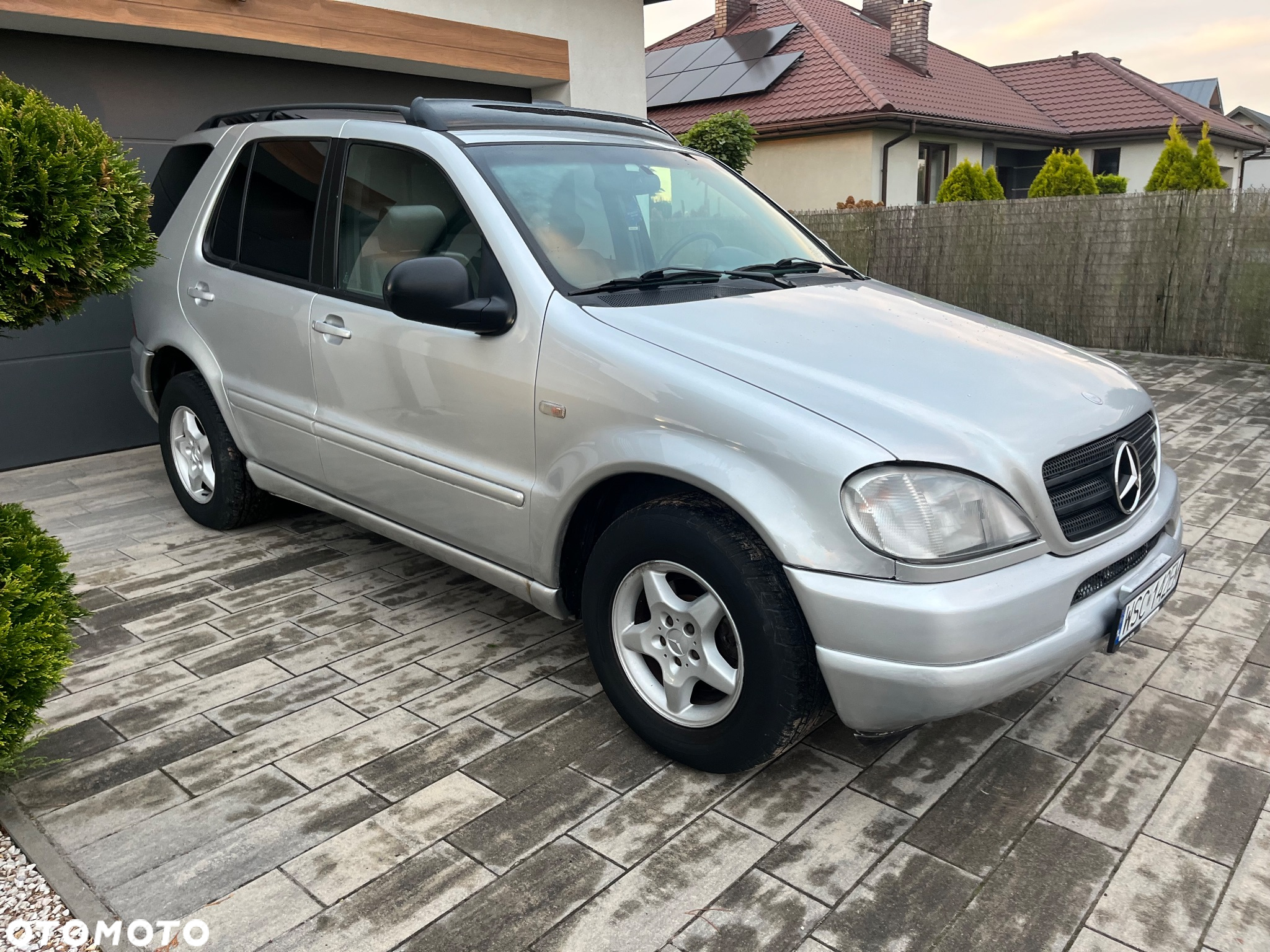 Mercedes-Benz ML 320 - 10
