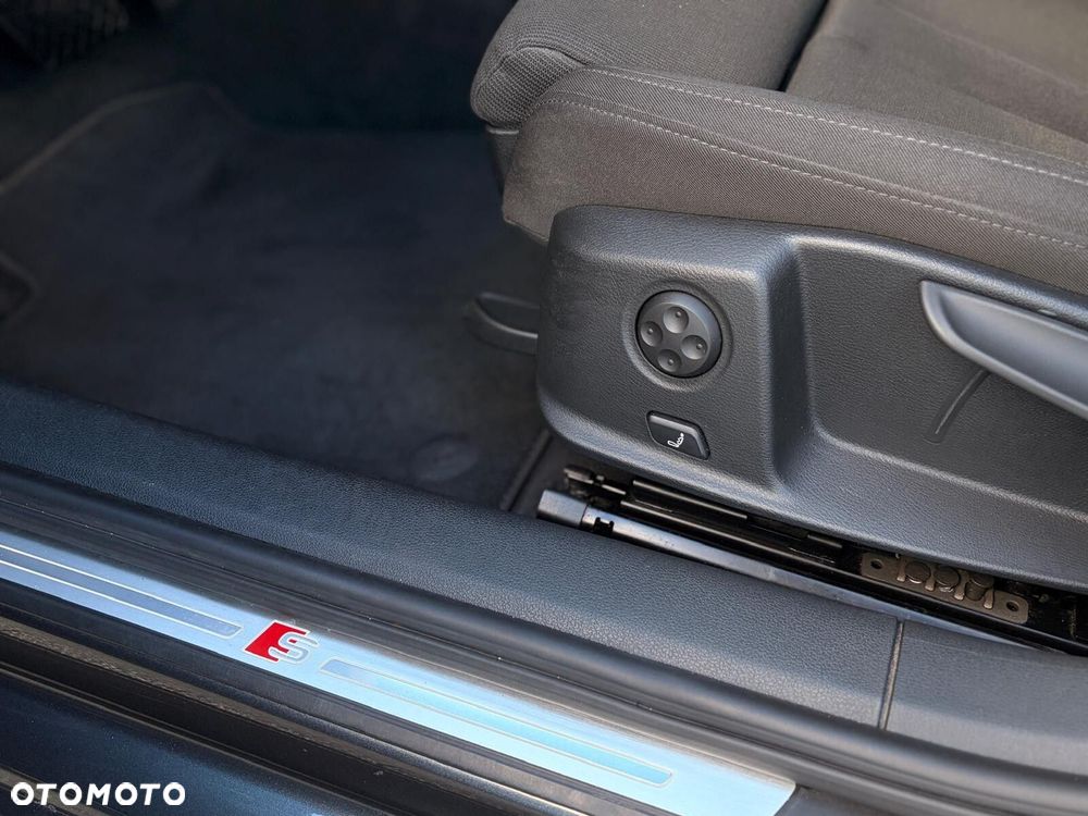 Audi A4 Avant 40 TFSI mHEV S Line S tronic - 19