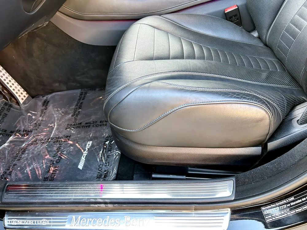 Mercedes-Benz S 560 4Matic 9G-TRONIC - 24