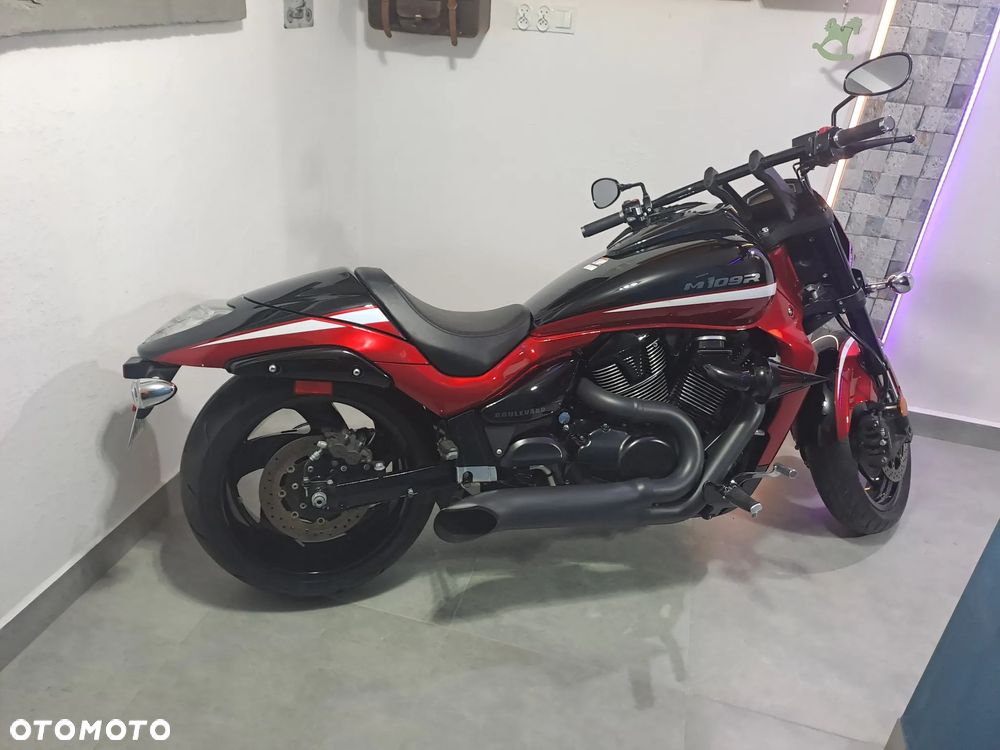 Suzuki Boulevard - 28