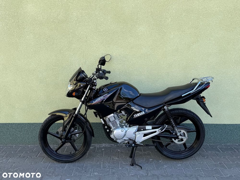 Yamaha YB - 24