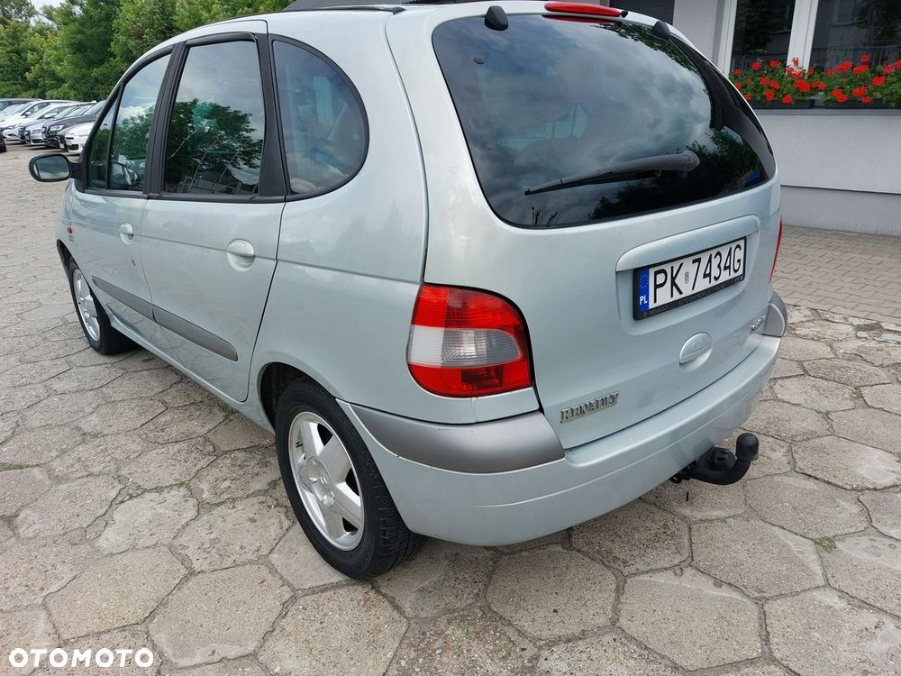 Renault Scenic - 6