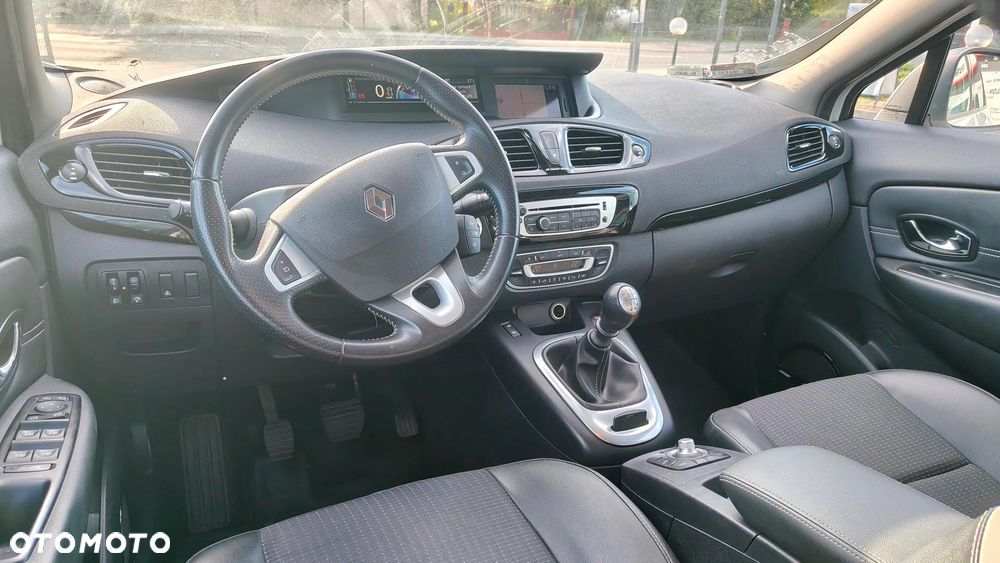 Renault Grand Scenic Gr 1.4 16V TCE Bose Edition - 6