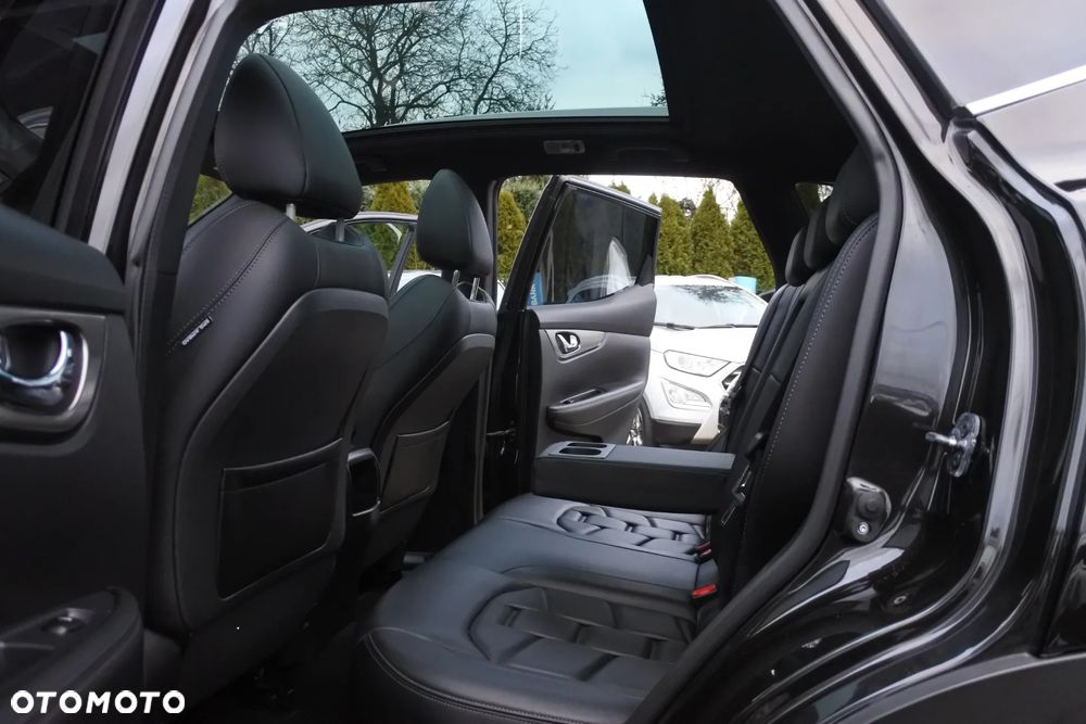 Nissan Qashqai 1.2 DIG-T Xtronic TEKNA+ - 9