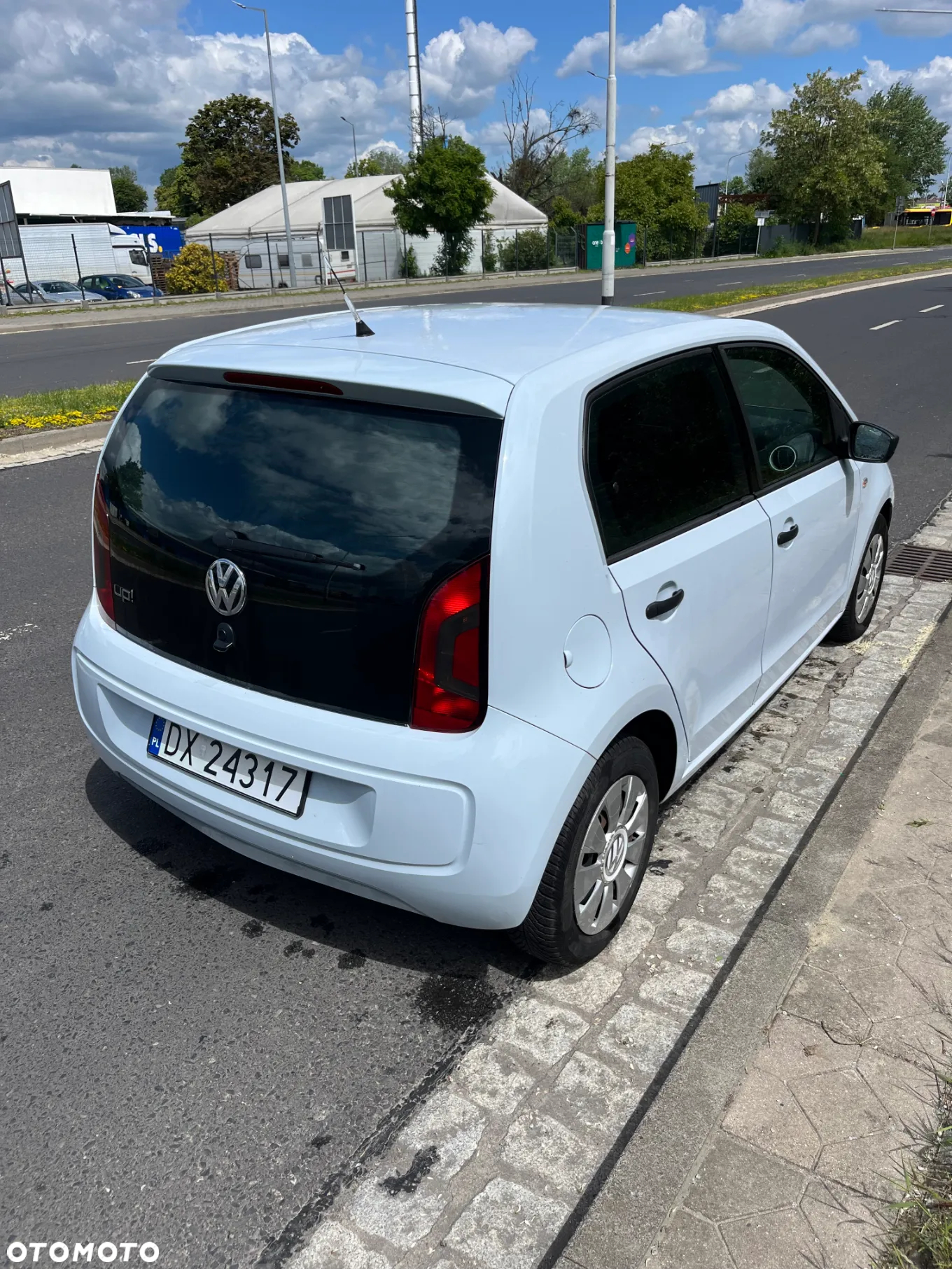 Volkswagen up! - 13