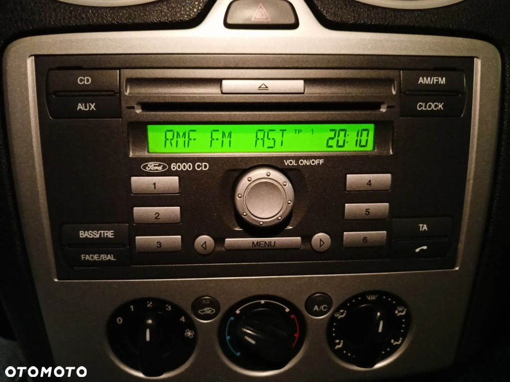 Ford Focus 1.6 Ambiente - 7