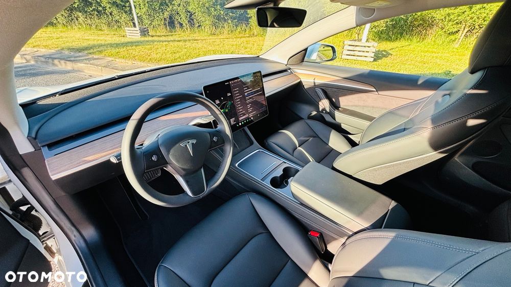 Tesla Model 3 - 15