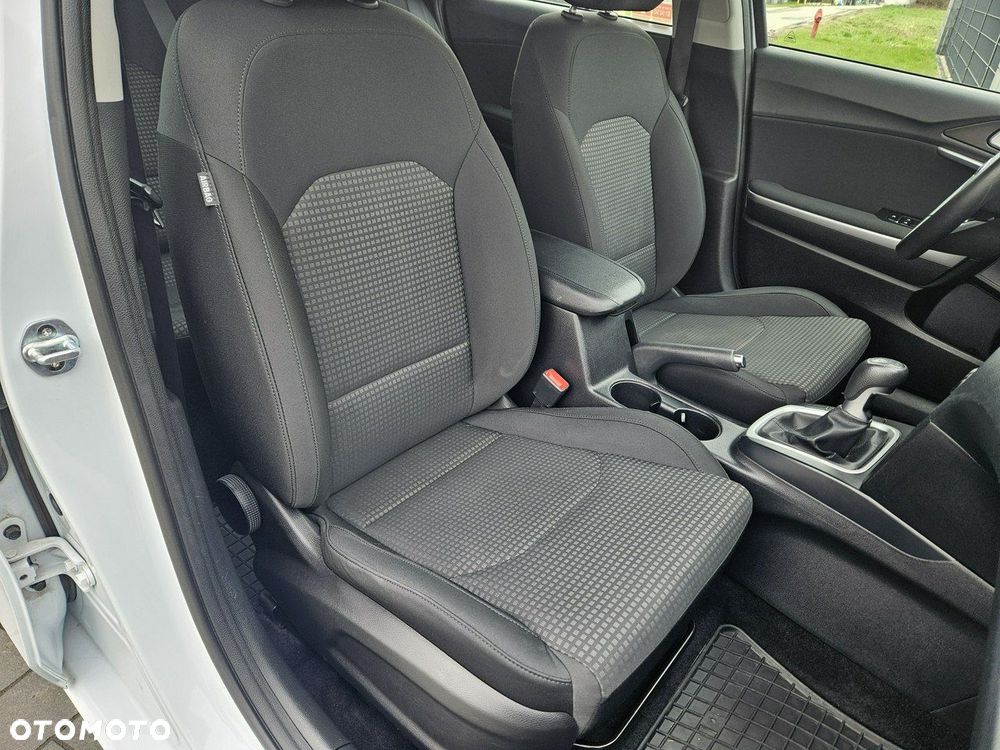 Kia Ceed - 22