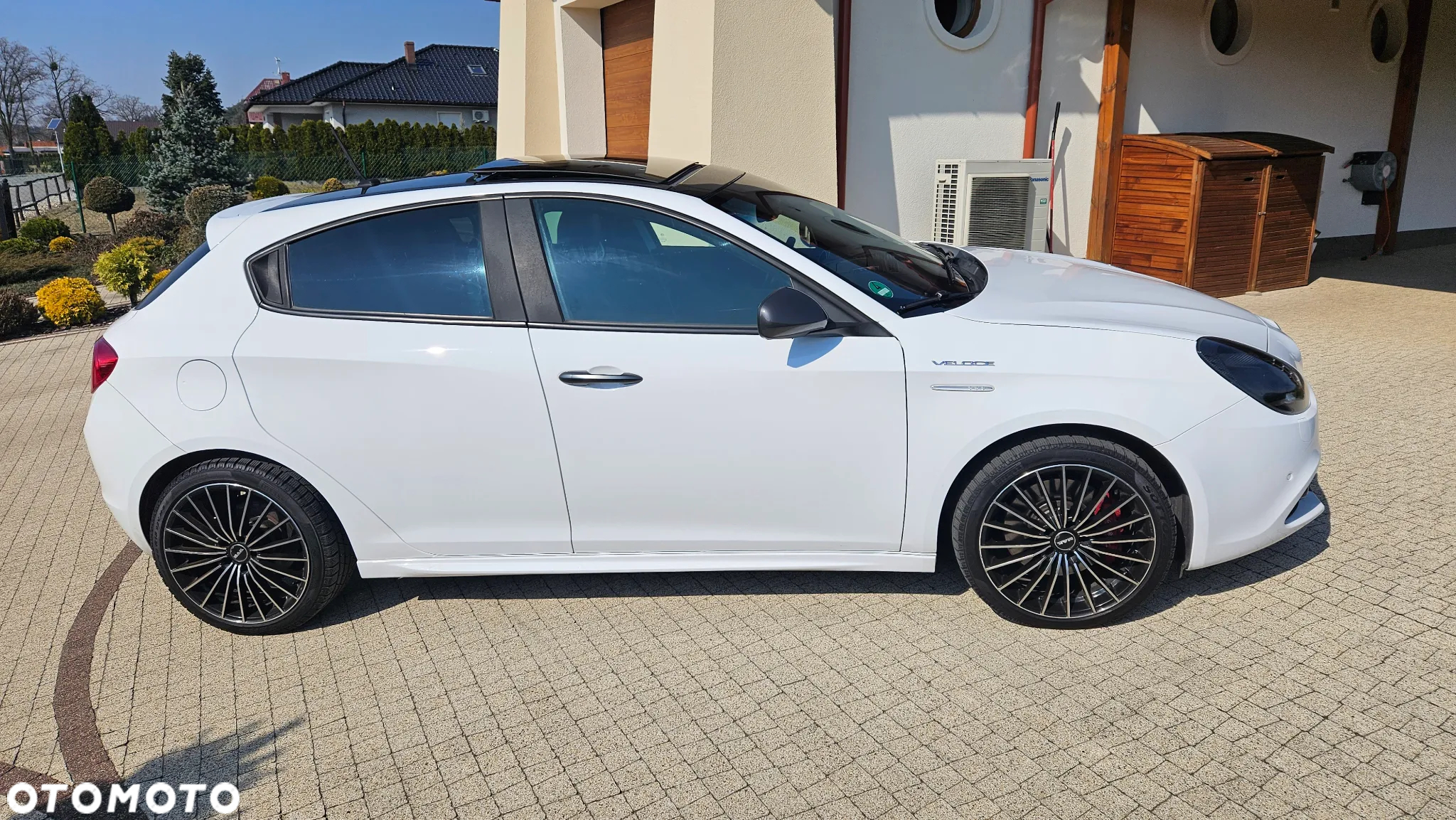Alfa Romeo Giulietta 1.8 TBi 16V TCT Veloce - 4