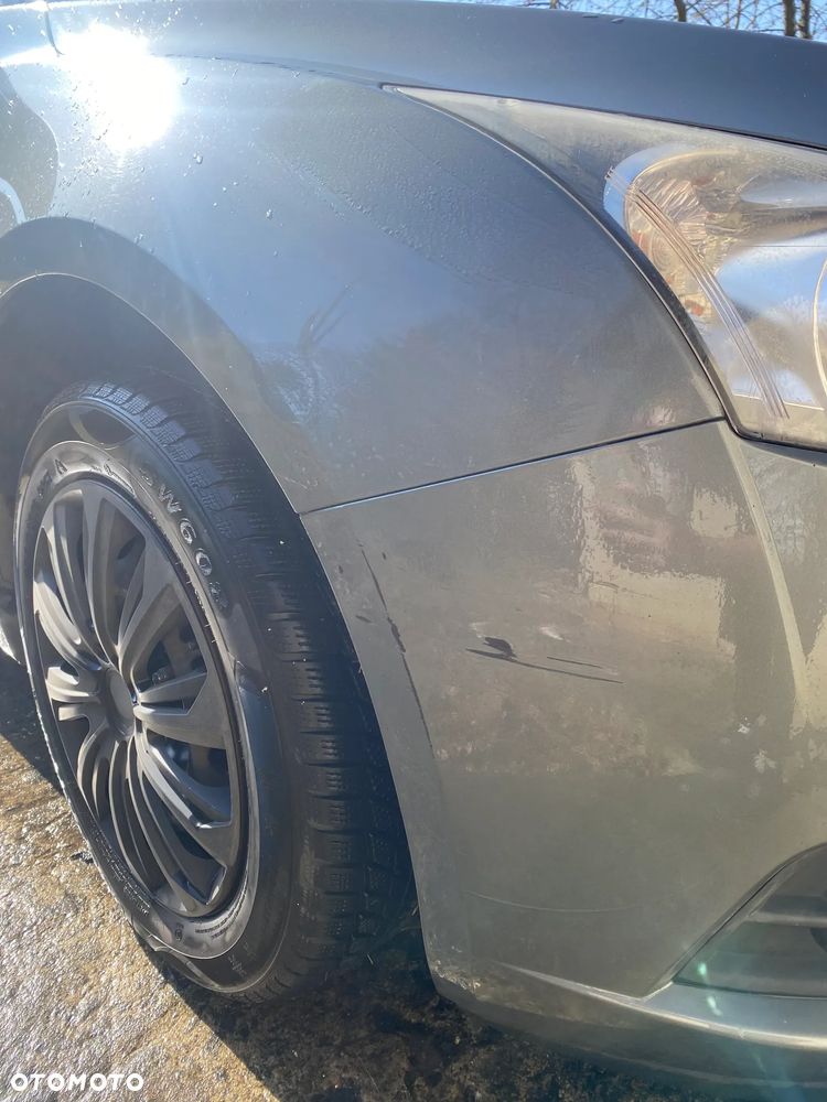 Chevrolet Cruze 1.6 - 10