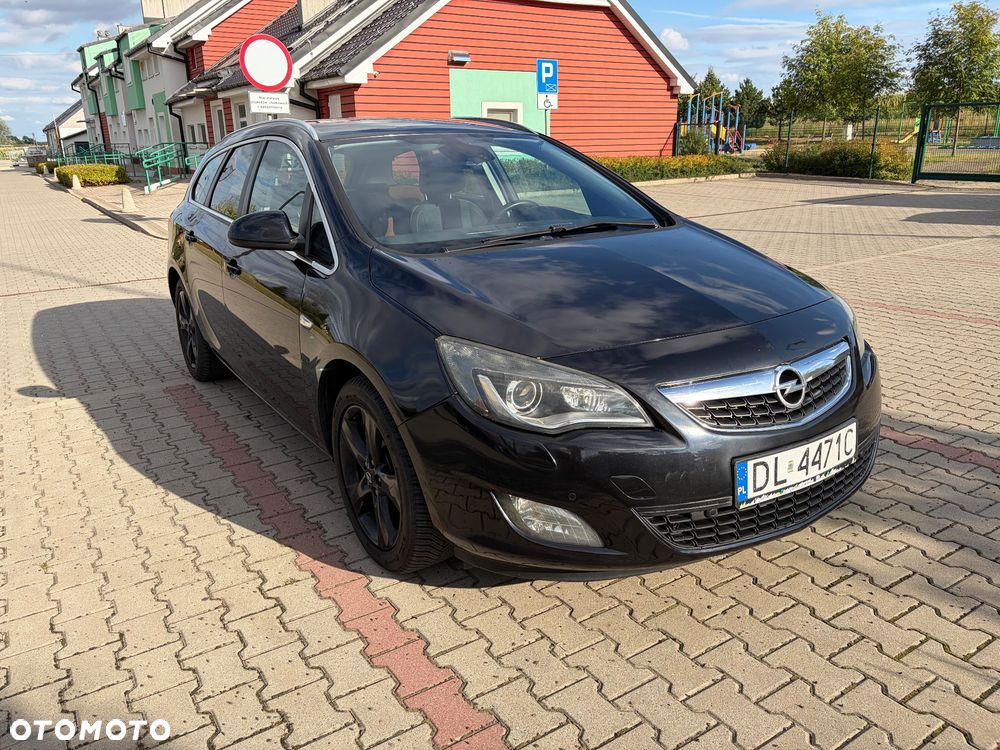 Opel Astra 1.4 T Cosmo - 1