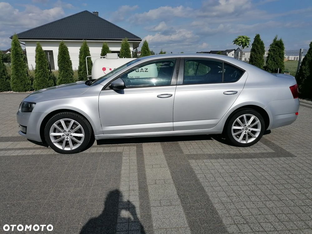Skoda Octavia 1.8 TSI Style DSG - 2