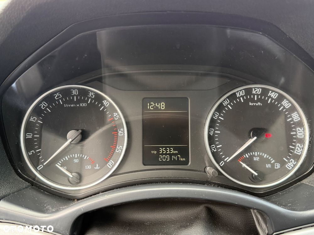 Skoda Octavia 1.6 TDI Ambiente - 9