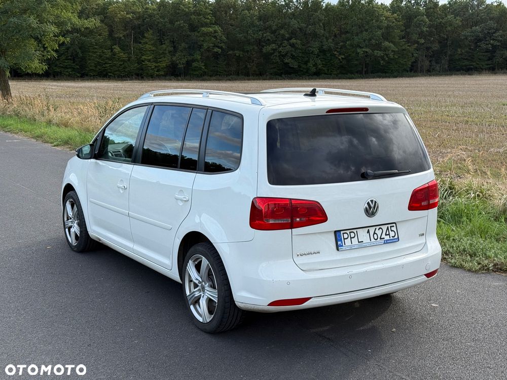 Volkswagen Touran - 9