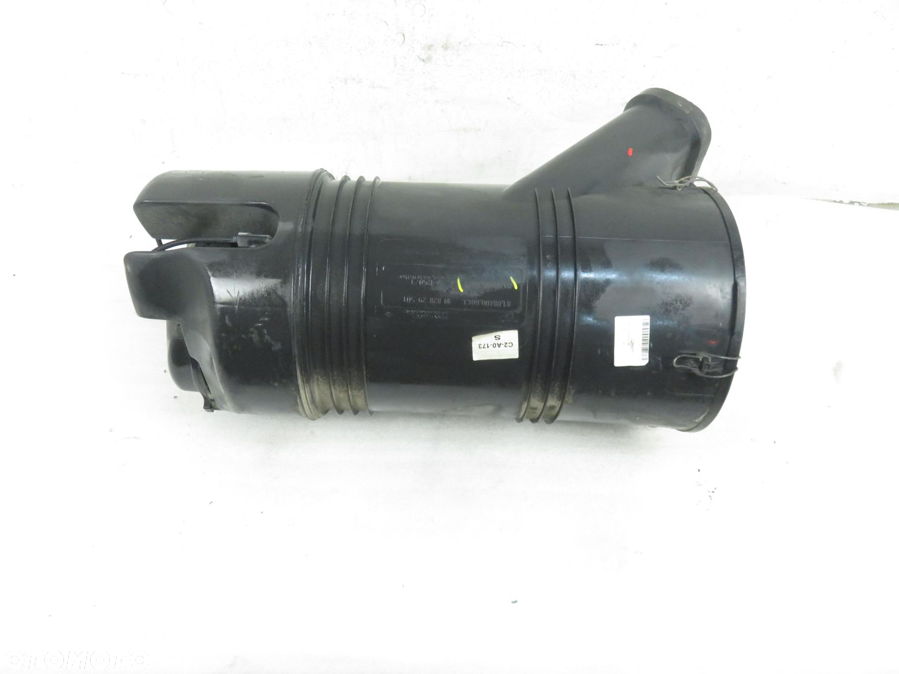 OBUDOWA FILTRA POWIETRZA MAN TGX I 18.480 - D 2676 LF 25 81084050021 - 2