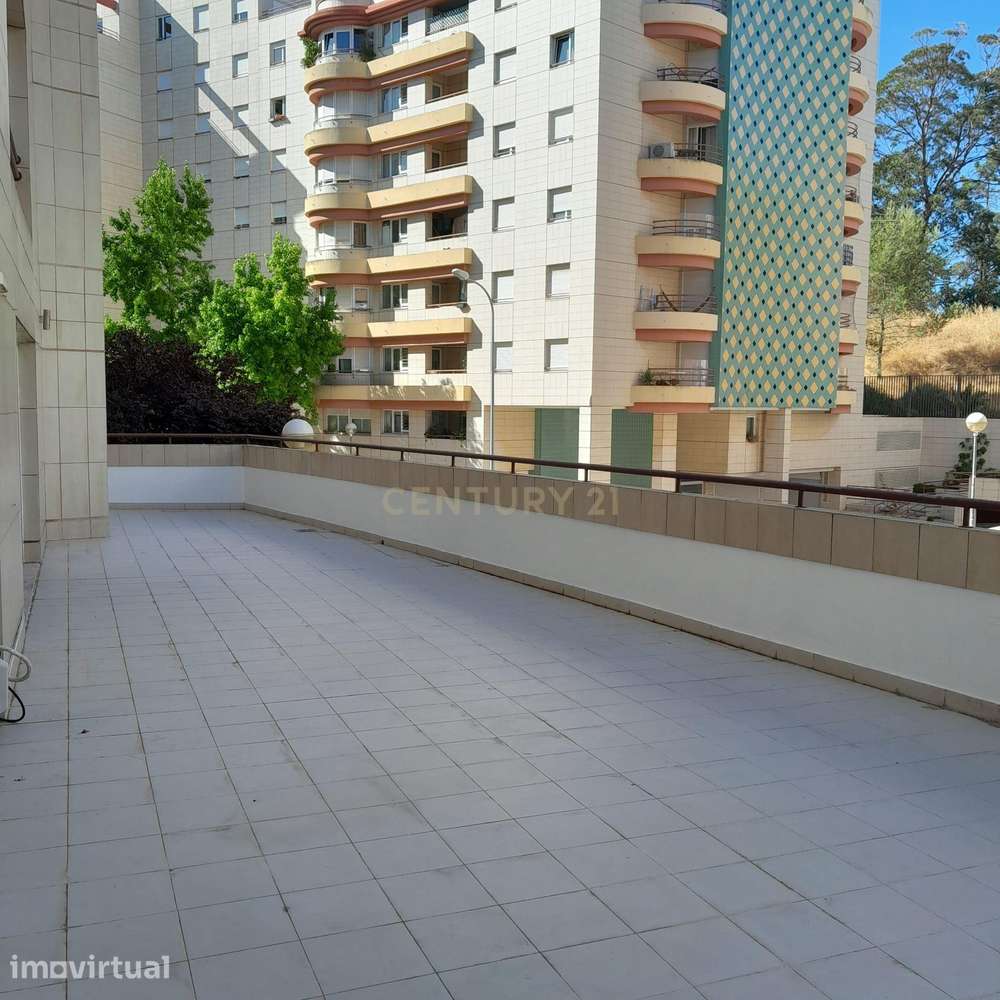 Fantástico T2 com Terraço e estacionamento, frente ao Parque das Conch - Grande imagem: 5/34