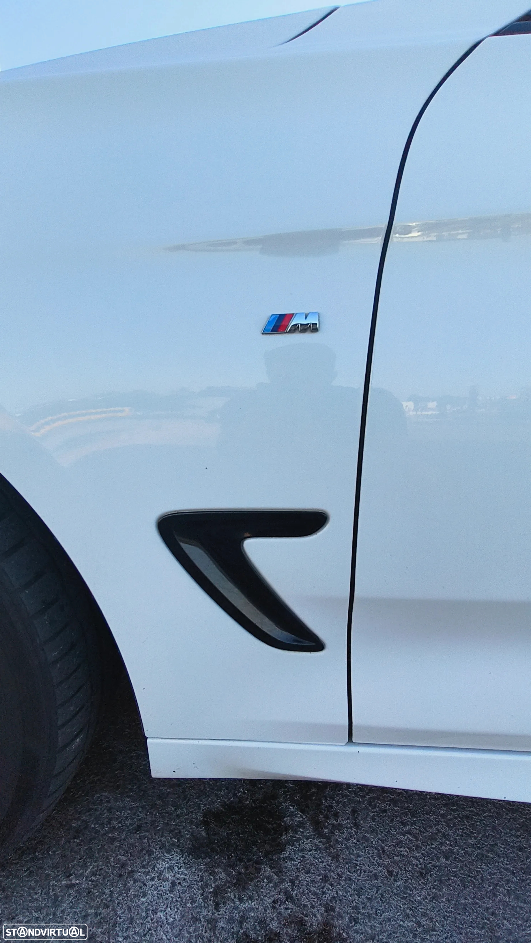 BMW 320 Gran Turismo d xDrive Pack M - 18