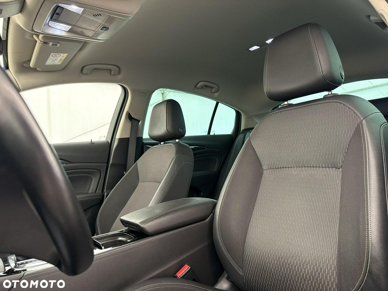 Opel Insignia - 11