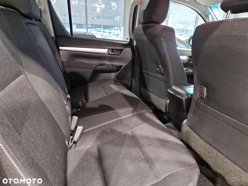 Toyota Hilux 2.8 D-4D Double Cab SR5 4x4 - 10