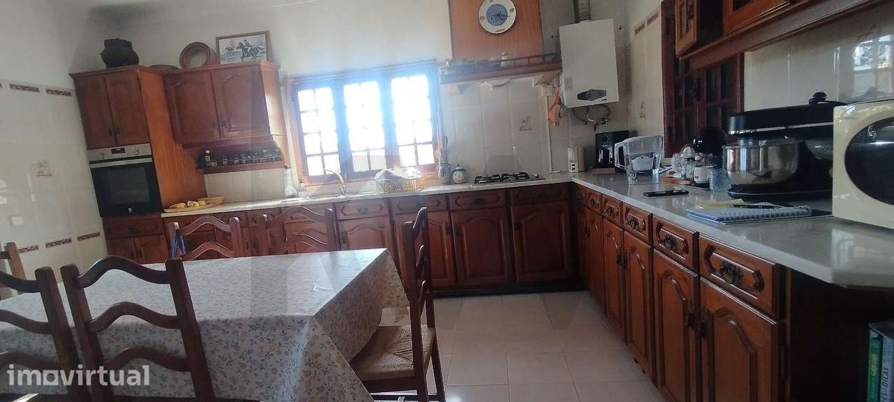 Venda de Moradia T3+4 com Terreno de 26042m2 em Alcoentre . Azambuja - Grande imagem: 2/23